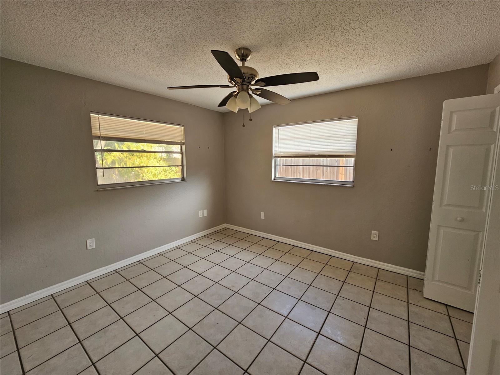 SOUTH VENICE - Residential