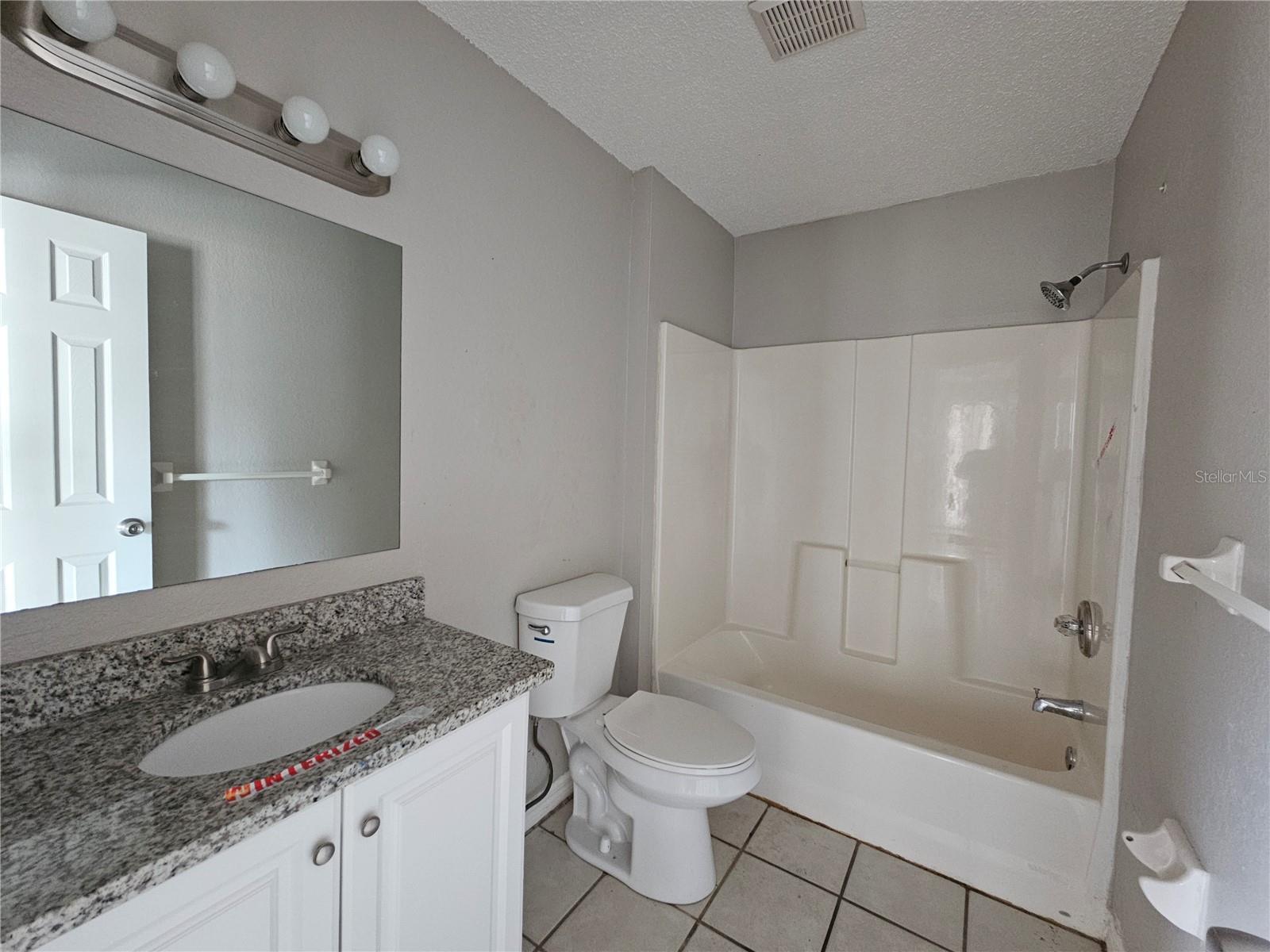 SOUTH VENICE - Residential