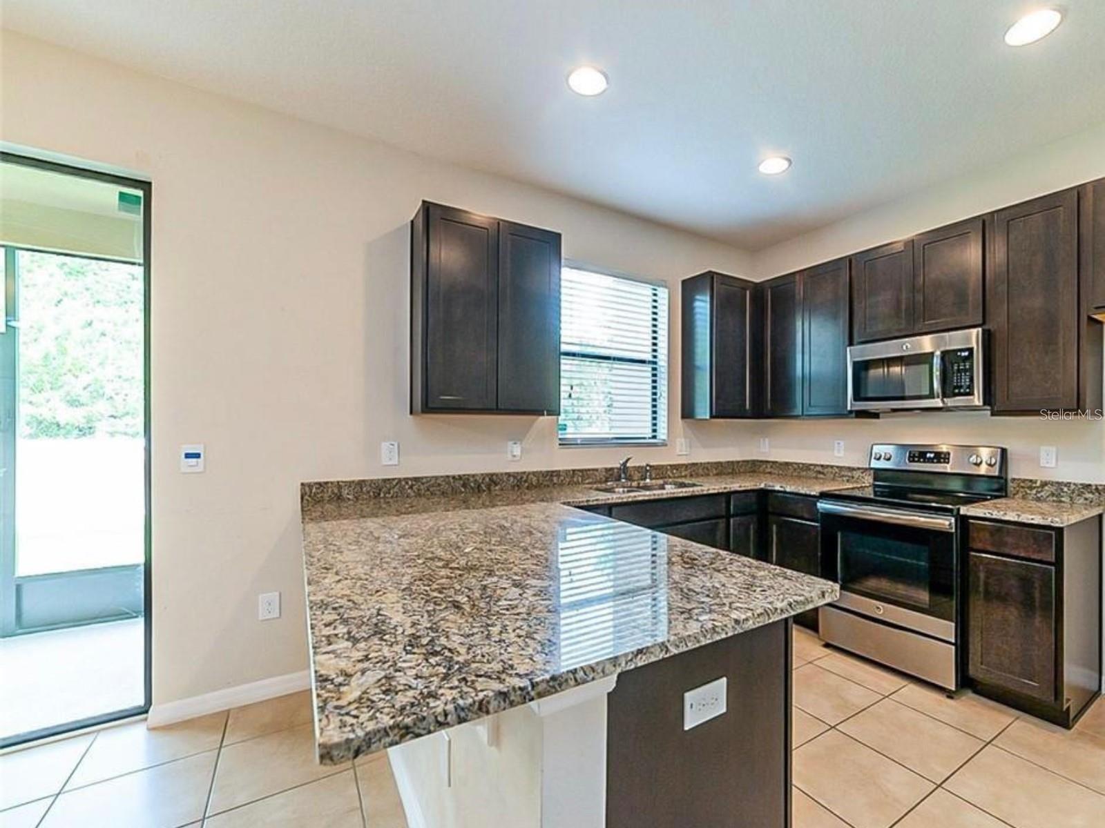 OAK RIDGE - Residential Lease