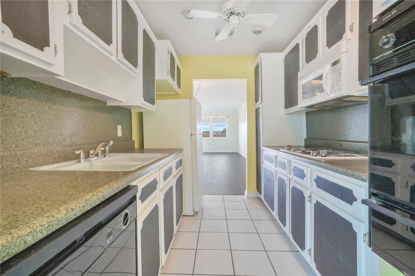TOWN SHORES OF GULFPORT - Residential