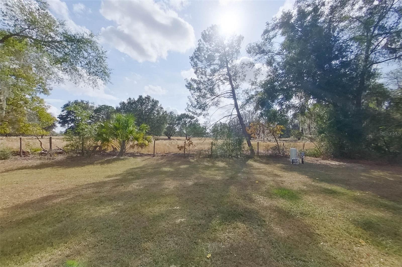 MARION OAKS UN 04 - Residential Lease