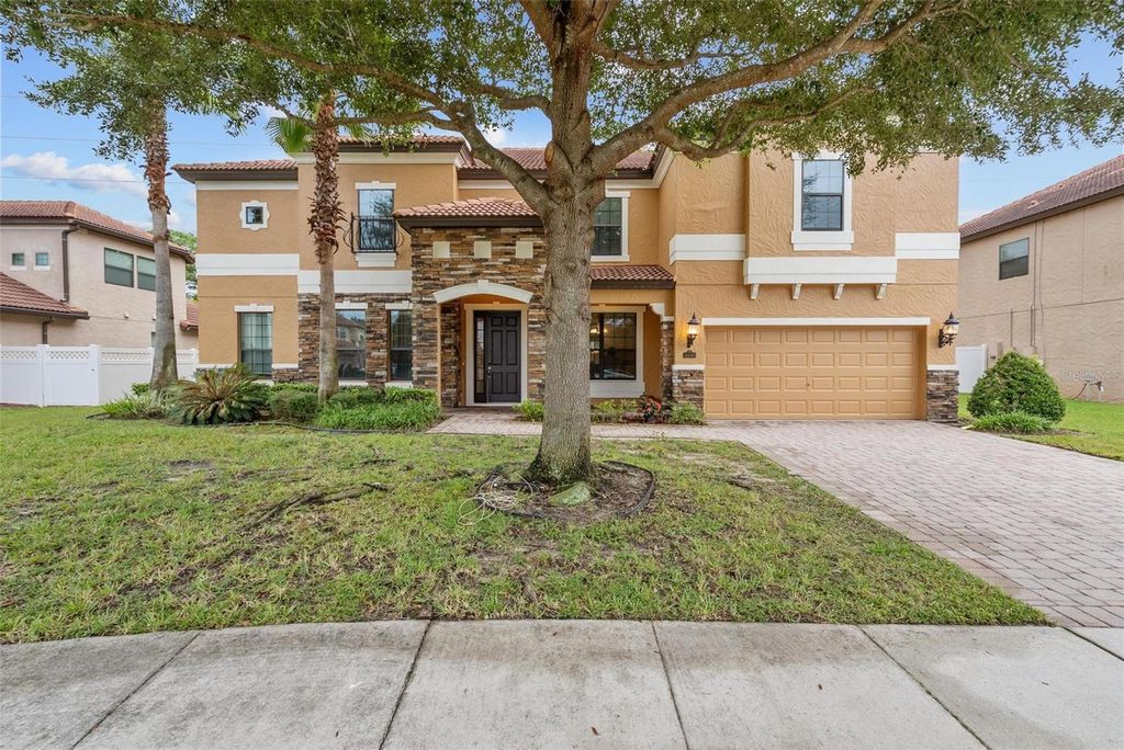 Photo of 3046 Falconhill Drive, Apopka, FL 32712 (MLS # O6355404)