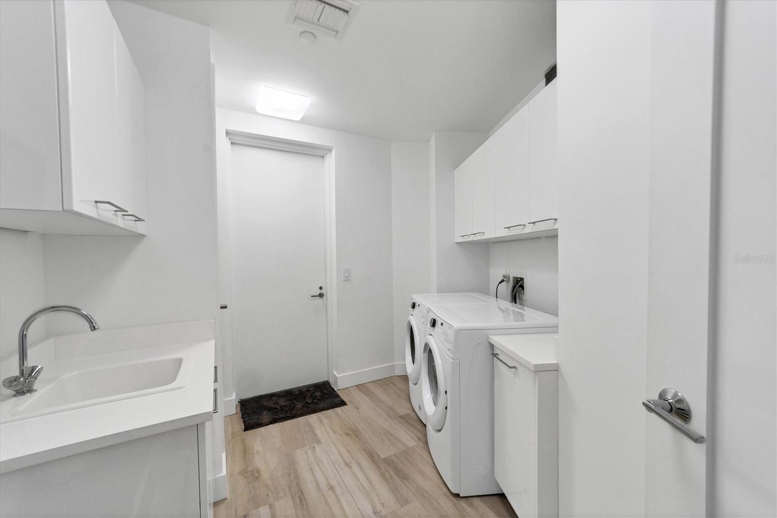 VUE SARASOTA BAY - Residential