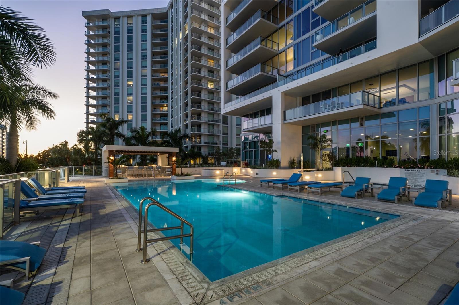 VUE SARASOTA BAY - Residential