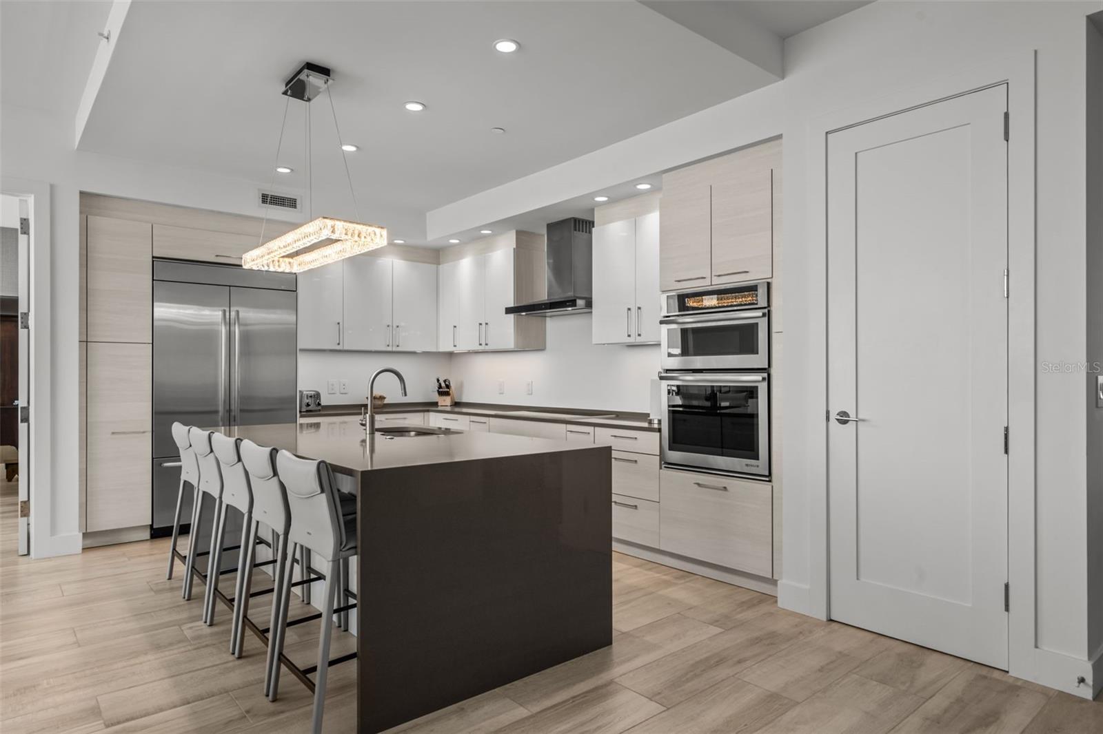 VUE SARASOTA BAY - Residential