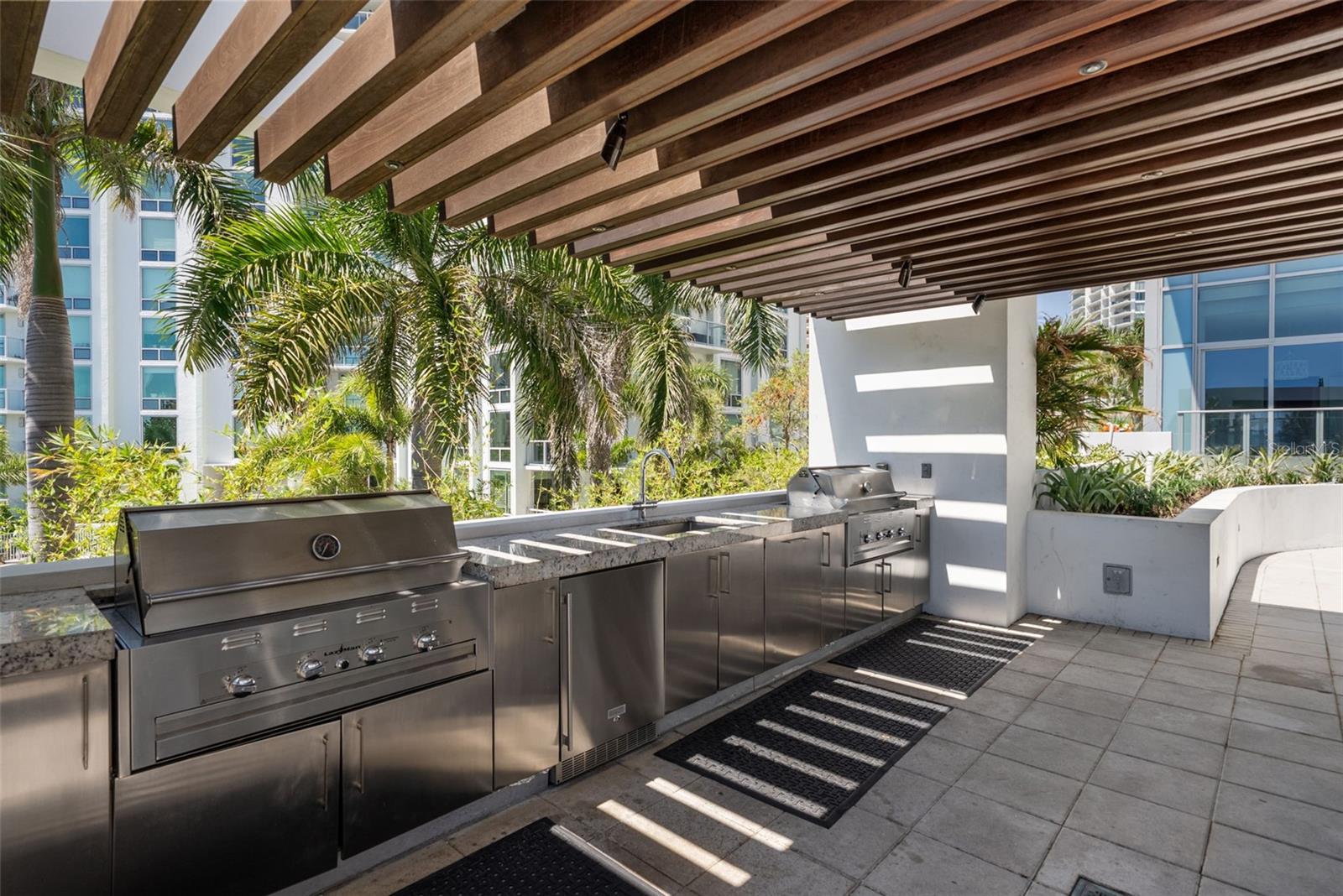 VUE SARASOTA BAY - Residential