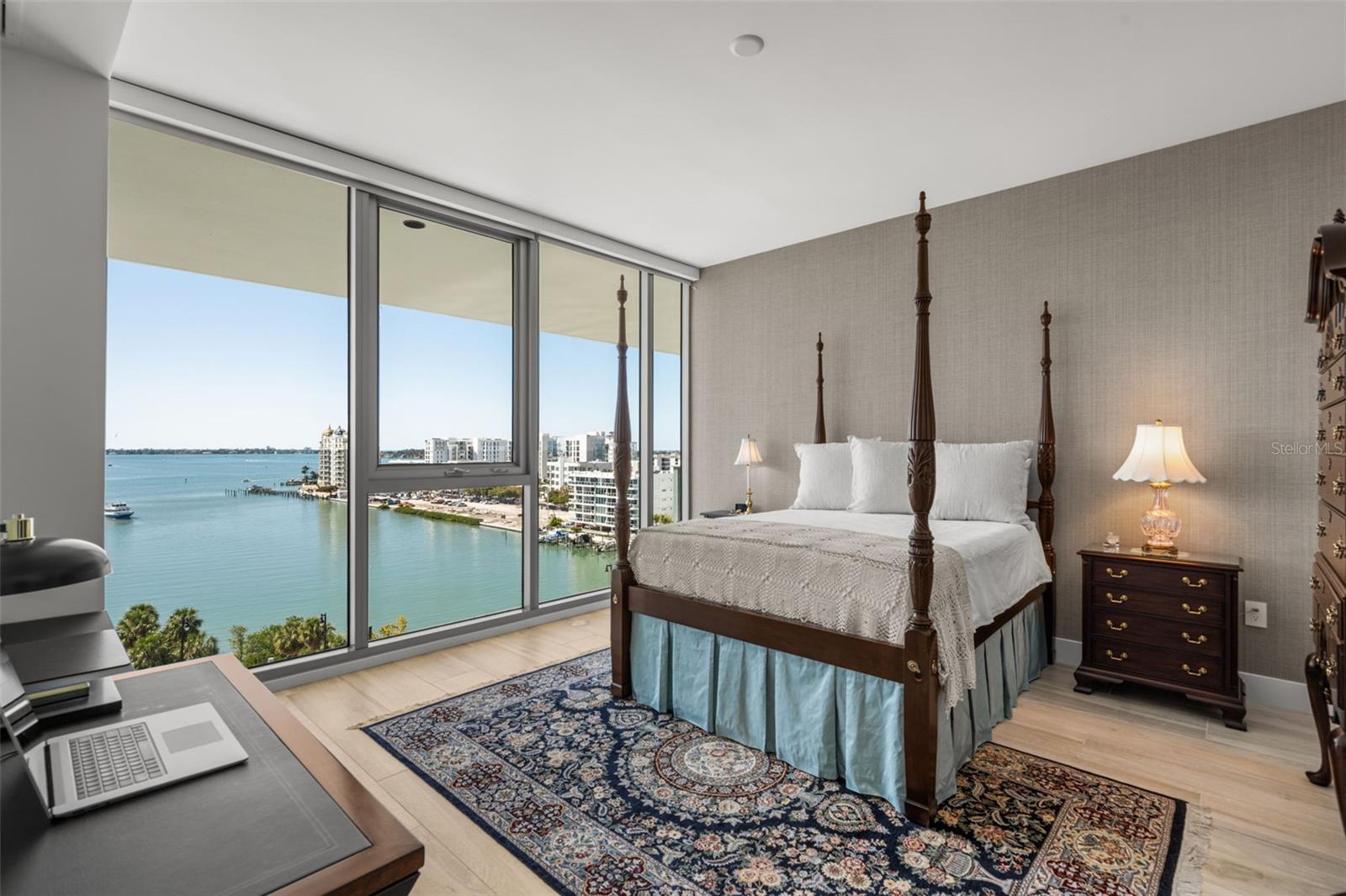 VUE SARASOTA BAY - Residential