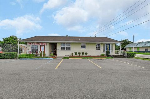 1319 S WOODLAND BOULEVARD DELAND FL 32720