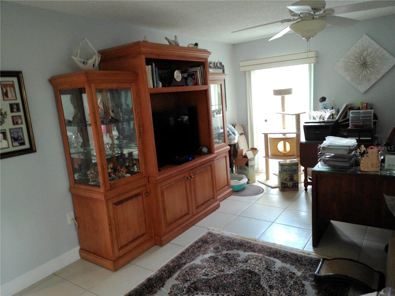 PENTHOUSE GREENS - Residential