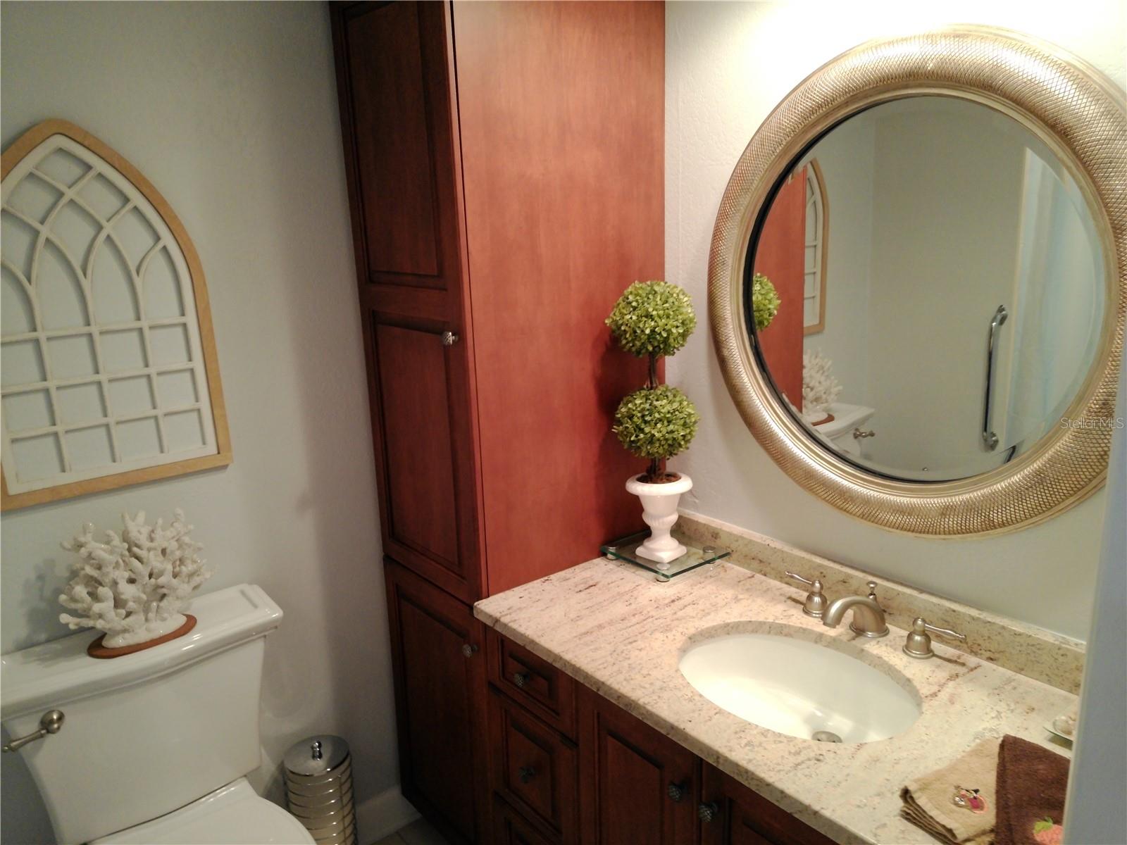 PENTHOUSE GREENS - Residential