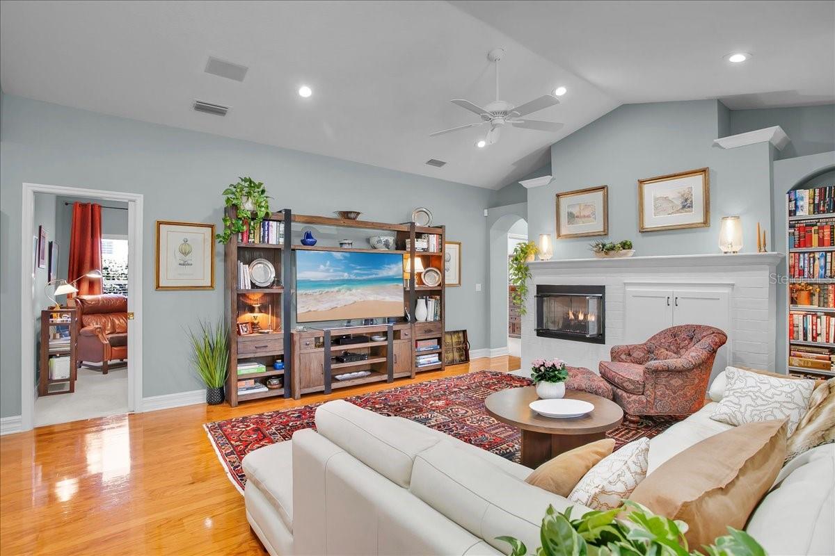 DEER CREEK - Residential