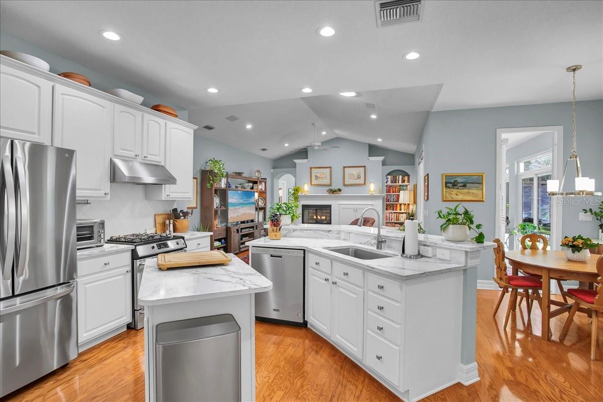 DEER CREEK - Residential