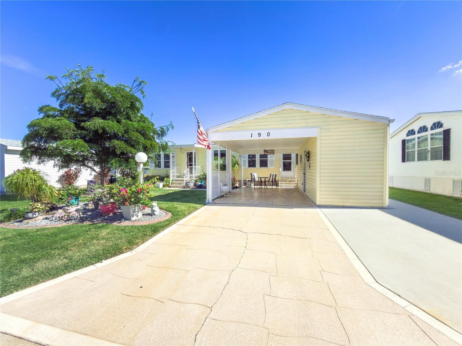 190 NIGHTINGALE CIRCLE