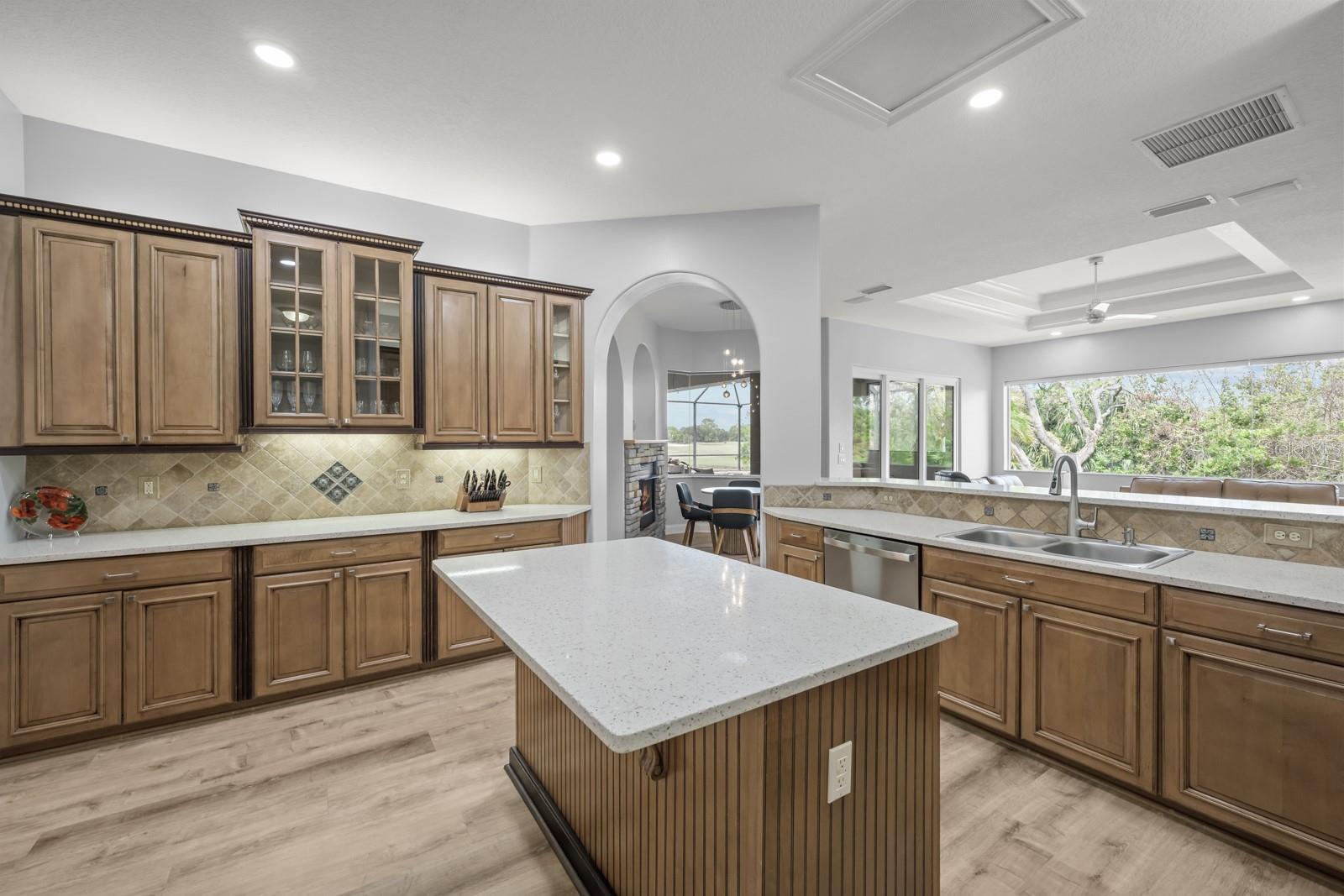 FAIRWAYS EDGE/GRAND HAVEN - Residential