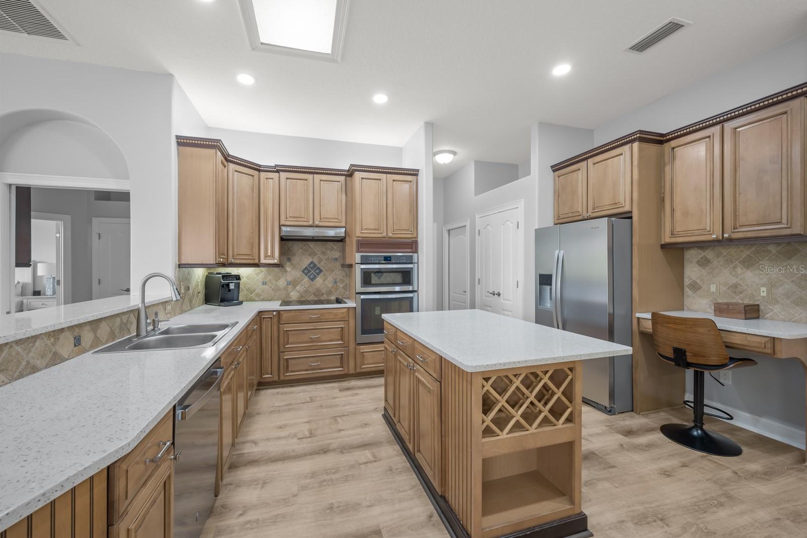 FAIRWAYS EDGE/GRAND HAVEN - Residential