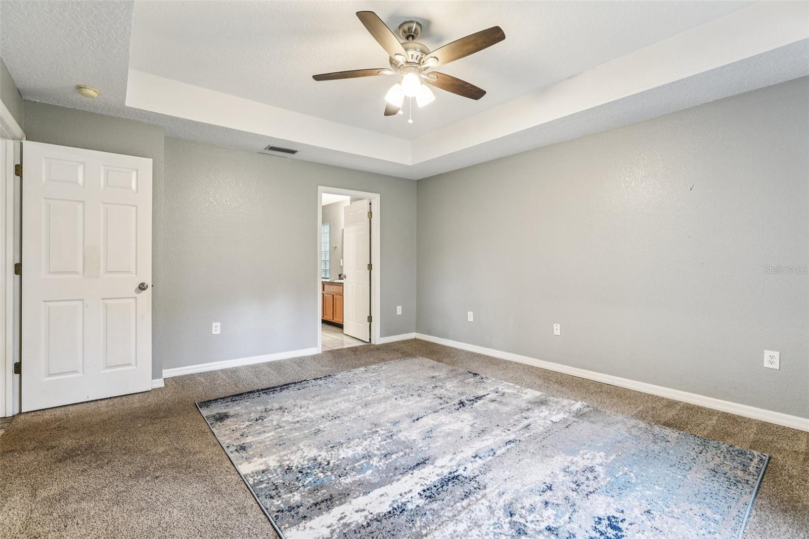 MOUNT PLYMOUTH - Residential