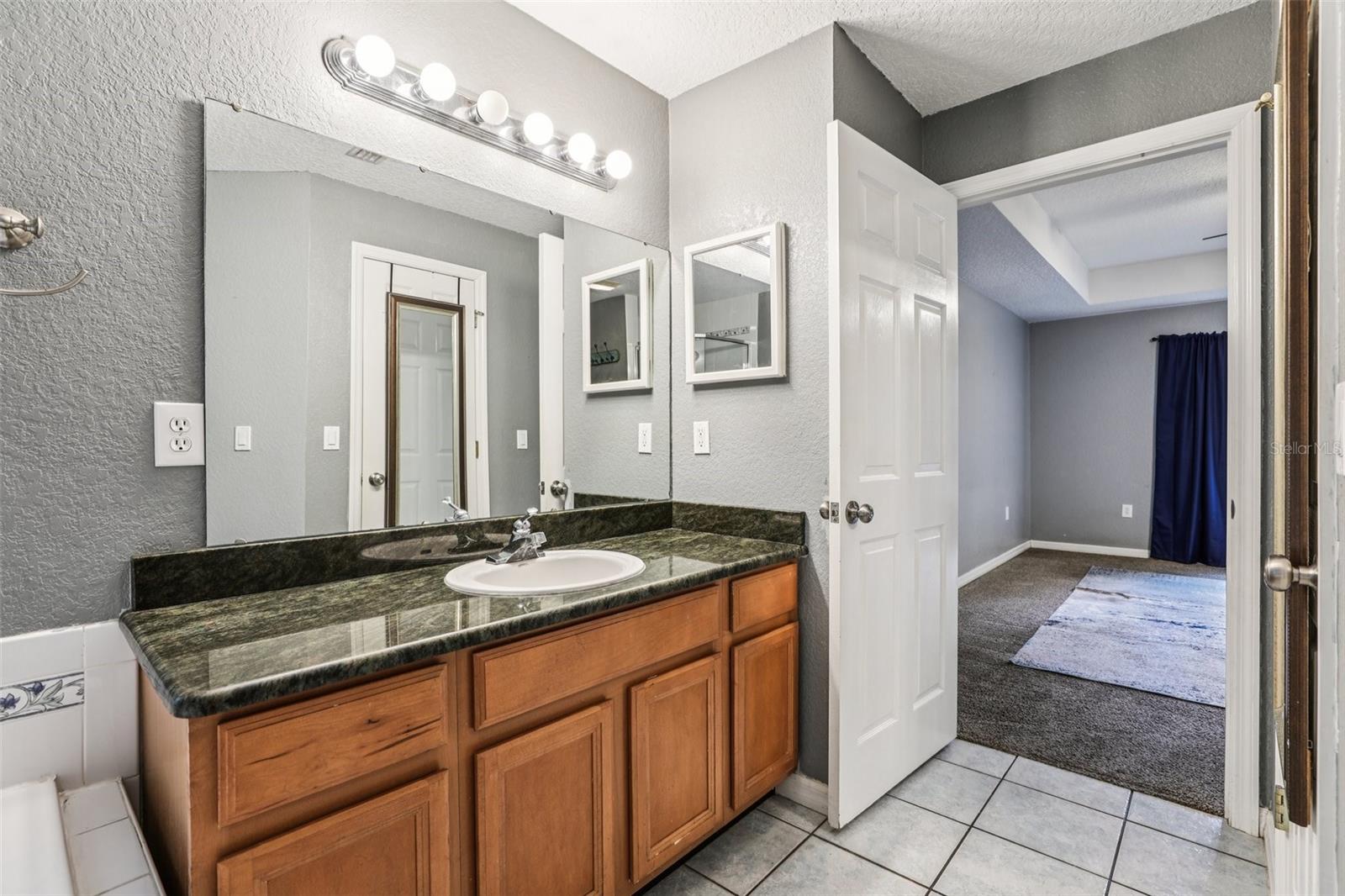 MOUNT PLYMOUTH - Residential