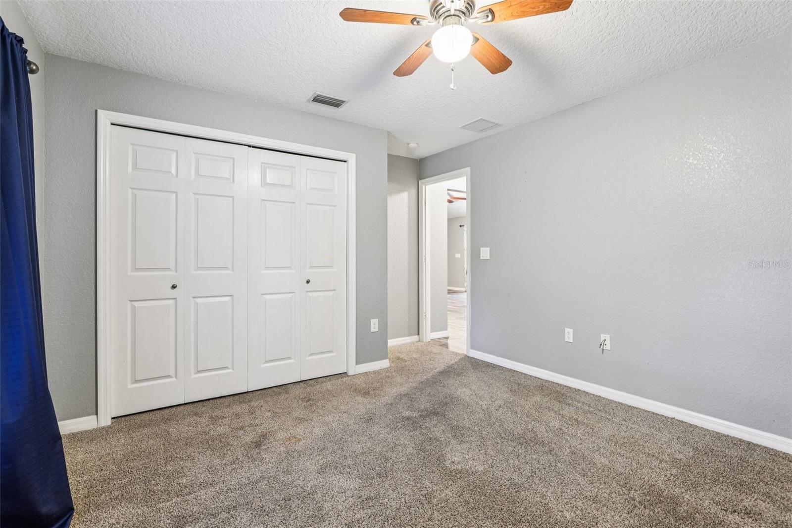 MOUNT PLYMOUTH - Residential