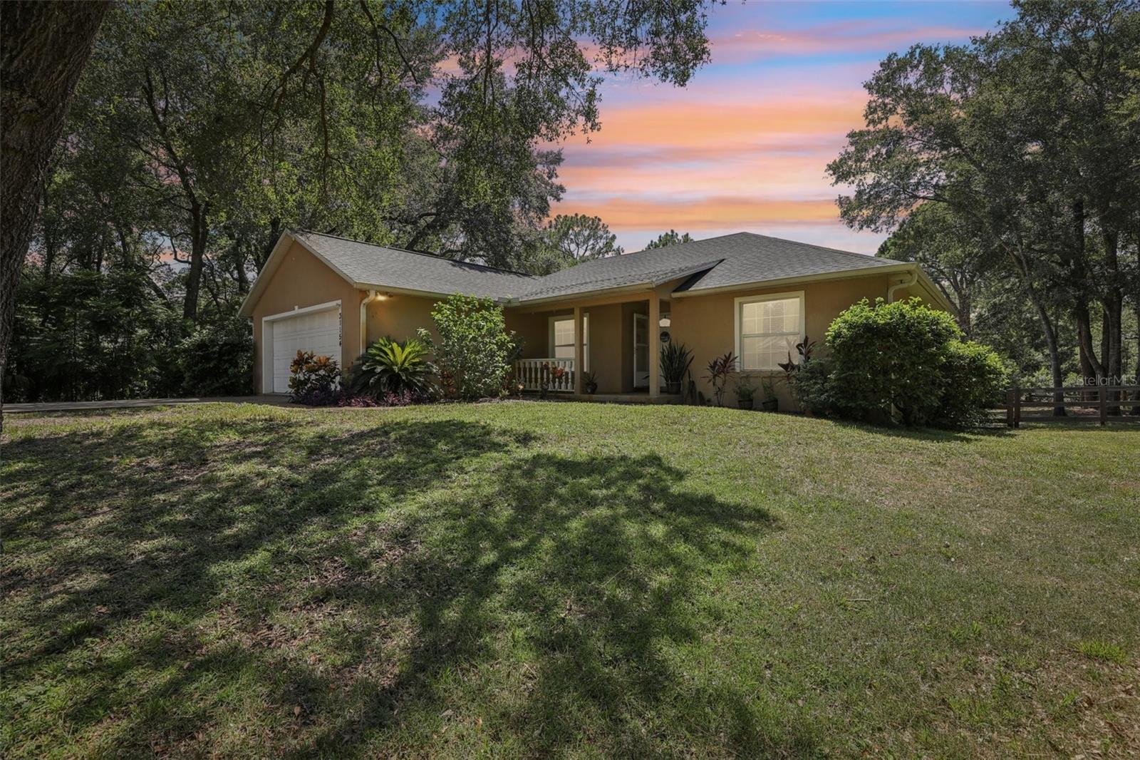 MOUNT PLYMOUTH - Residential