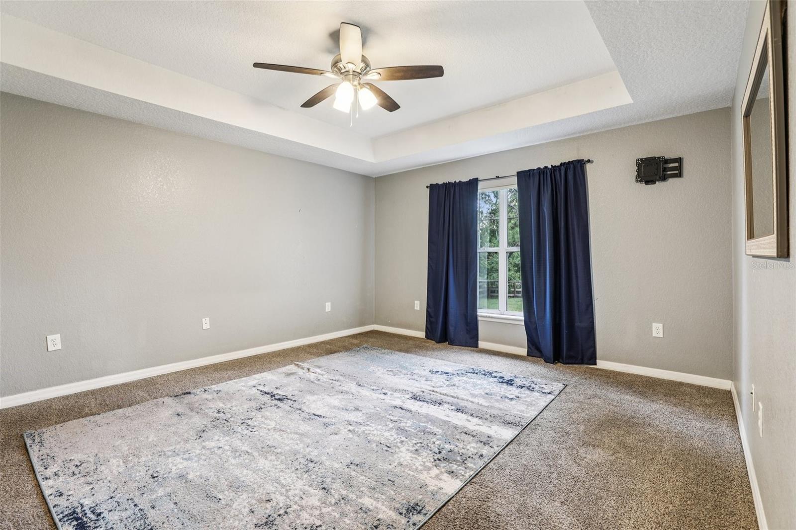 MOUNT PLYMOUTH - Residential