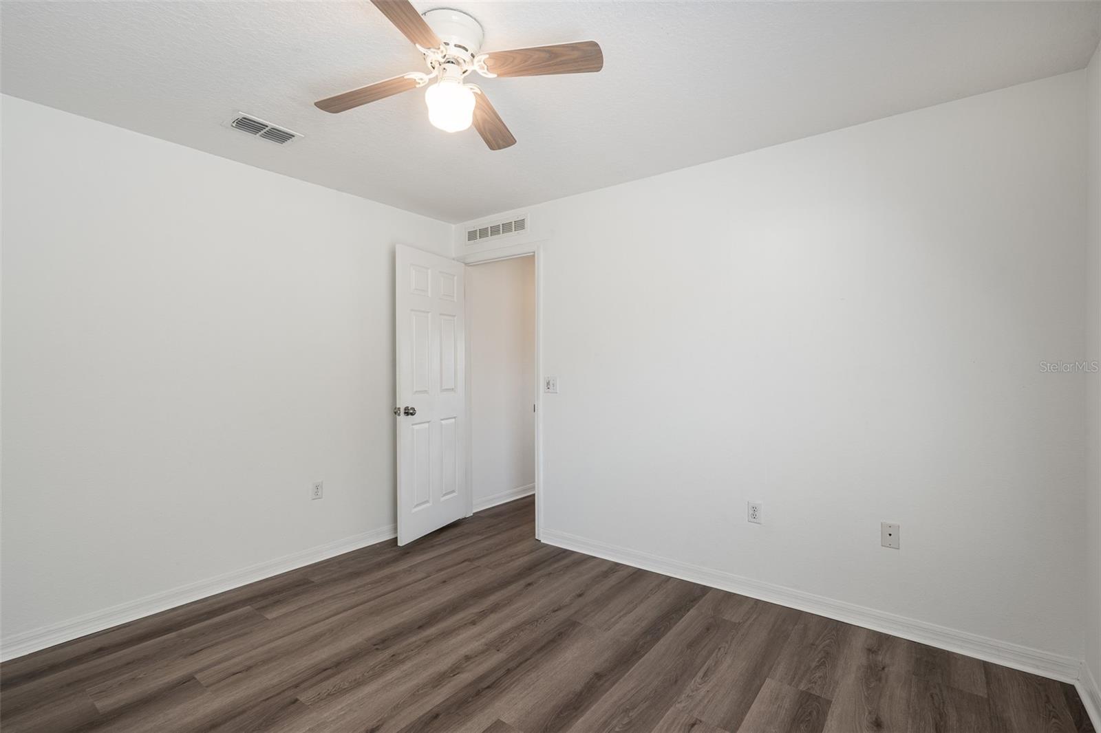 OVERLOOK/LK GRIFFIN - Residential