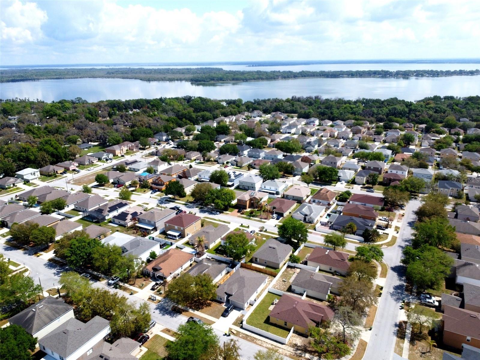 OVERLOOK/LK GRIFFIN - Residential