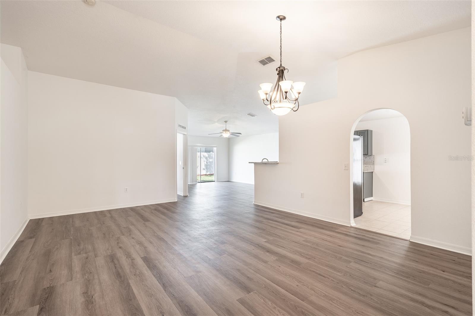 OVERLOOK/LK GRIFFIN - Residential