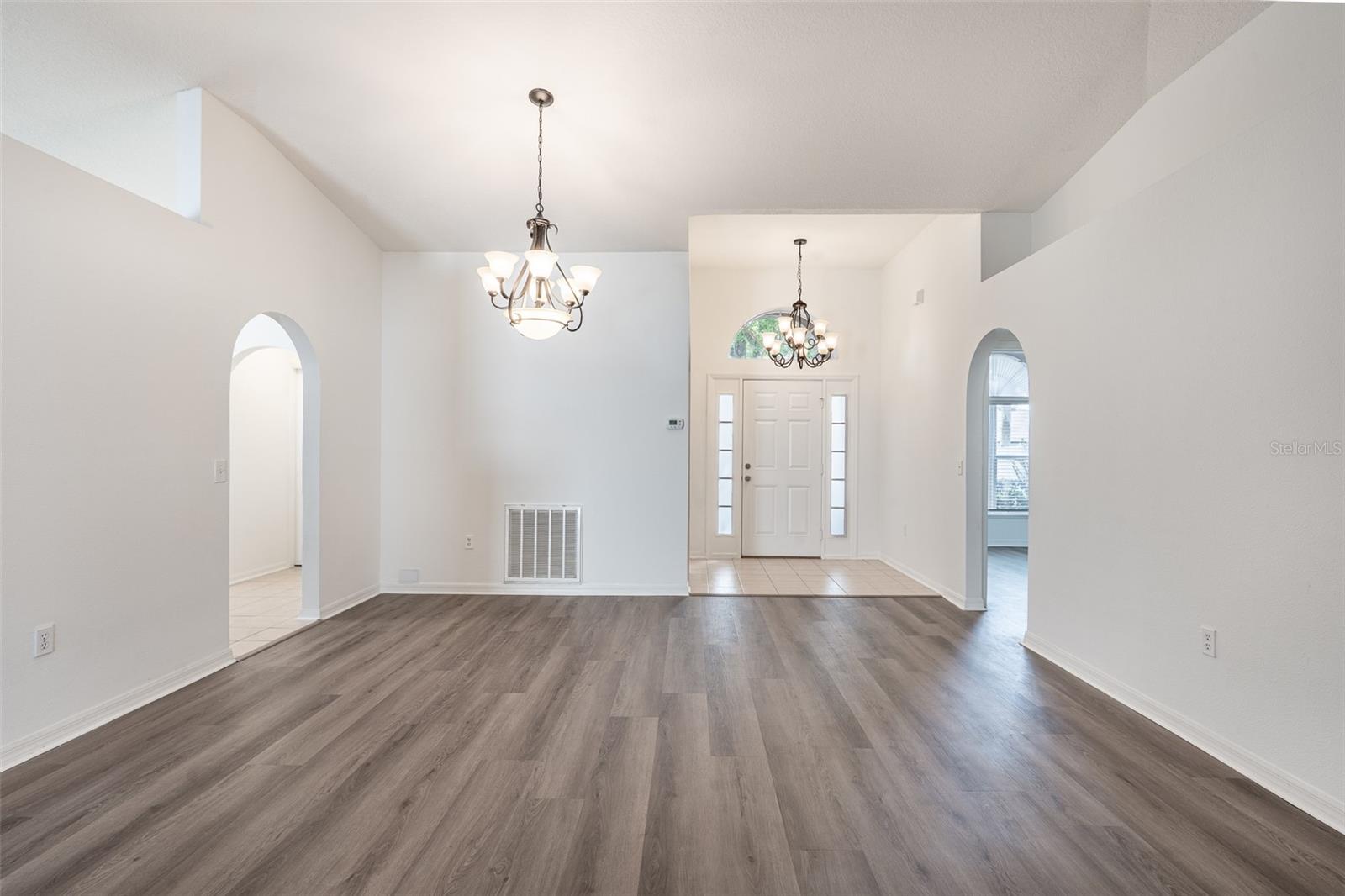 OVERLOOK/LK GRIFFIN - Residential