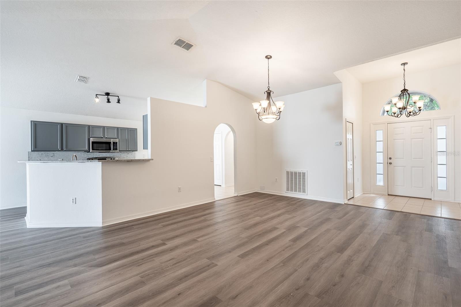 OVERLOOK/LK GRIFFIN - Residential