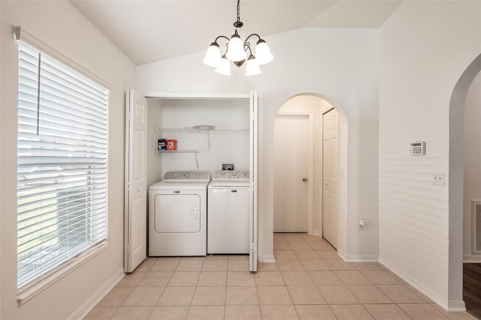 OVERLOOK/LK GRIFFIN - Residential