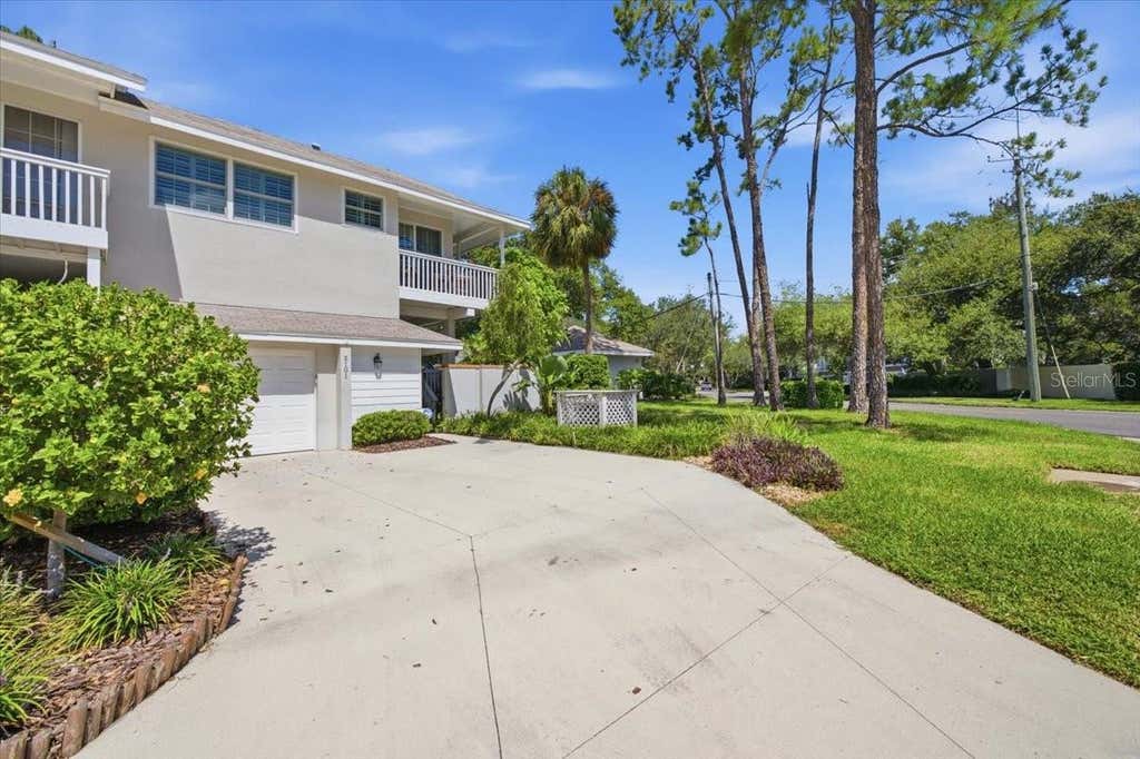 Photo of 5101 S Jules Verne Court, Tampa, FL 33611 (MLS # TB8538845)