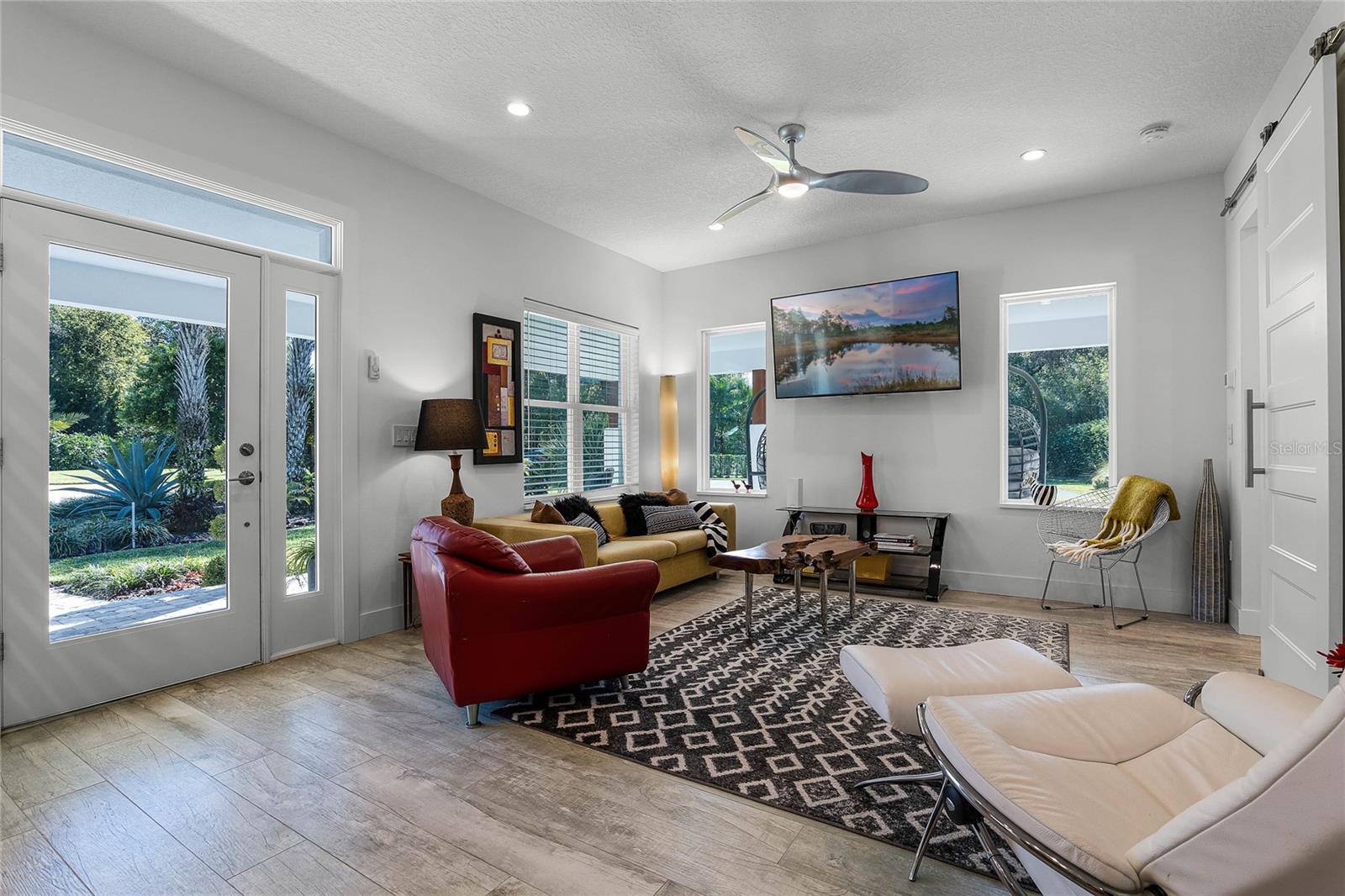 ACREAGE & UNREC - Residential