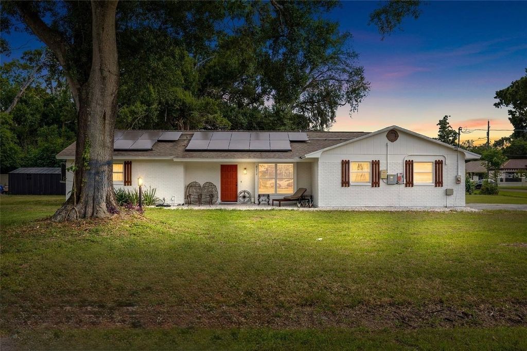 Photo of 8212 Sunny Vale Place, Tampa, FL 33615 (MLS # TB8507607)
