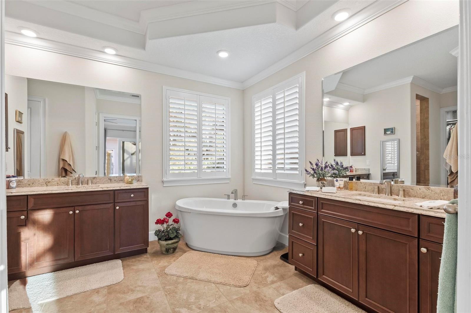 HIDDEN LAKES WATER OAKS SUB PH 2 - Residential