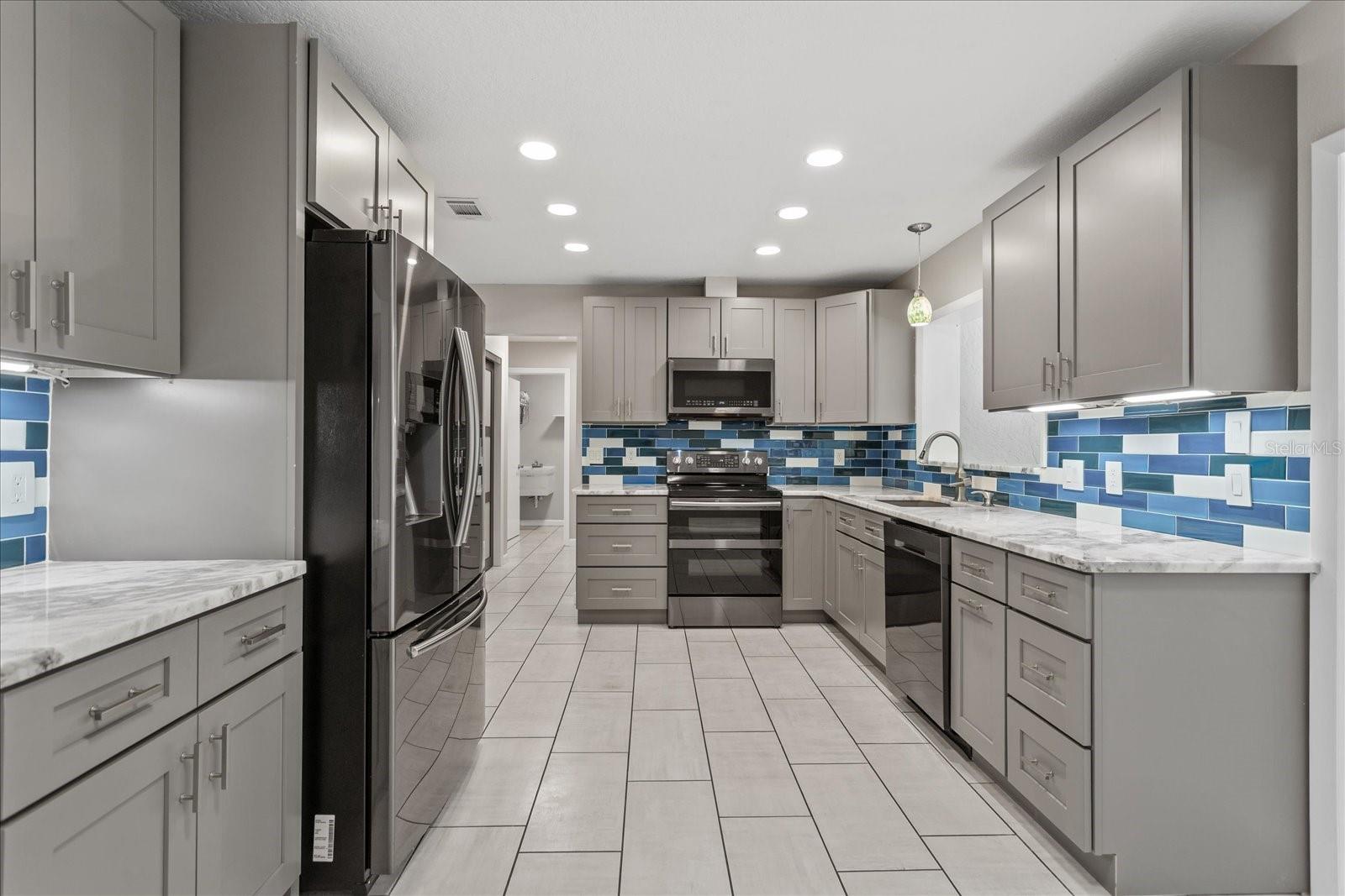 FOXBOROUGH THIRD ADDITION - Residential