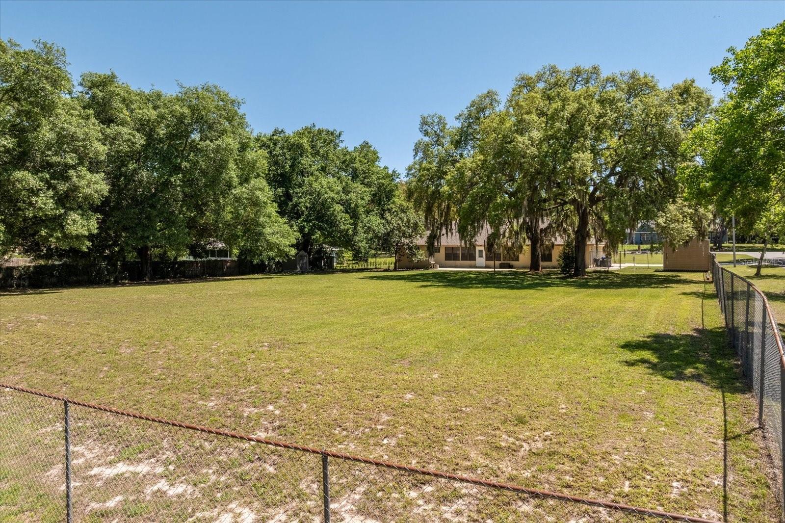 FOXBOROUGH THIRD ADDITION - Residential