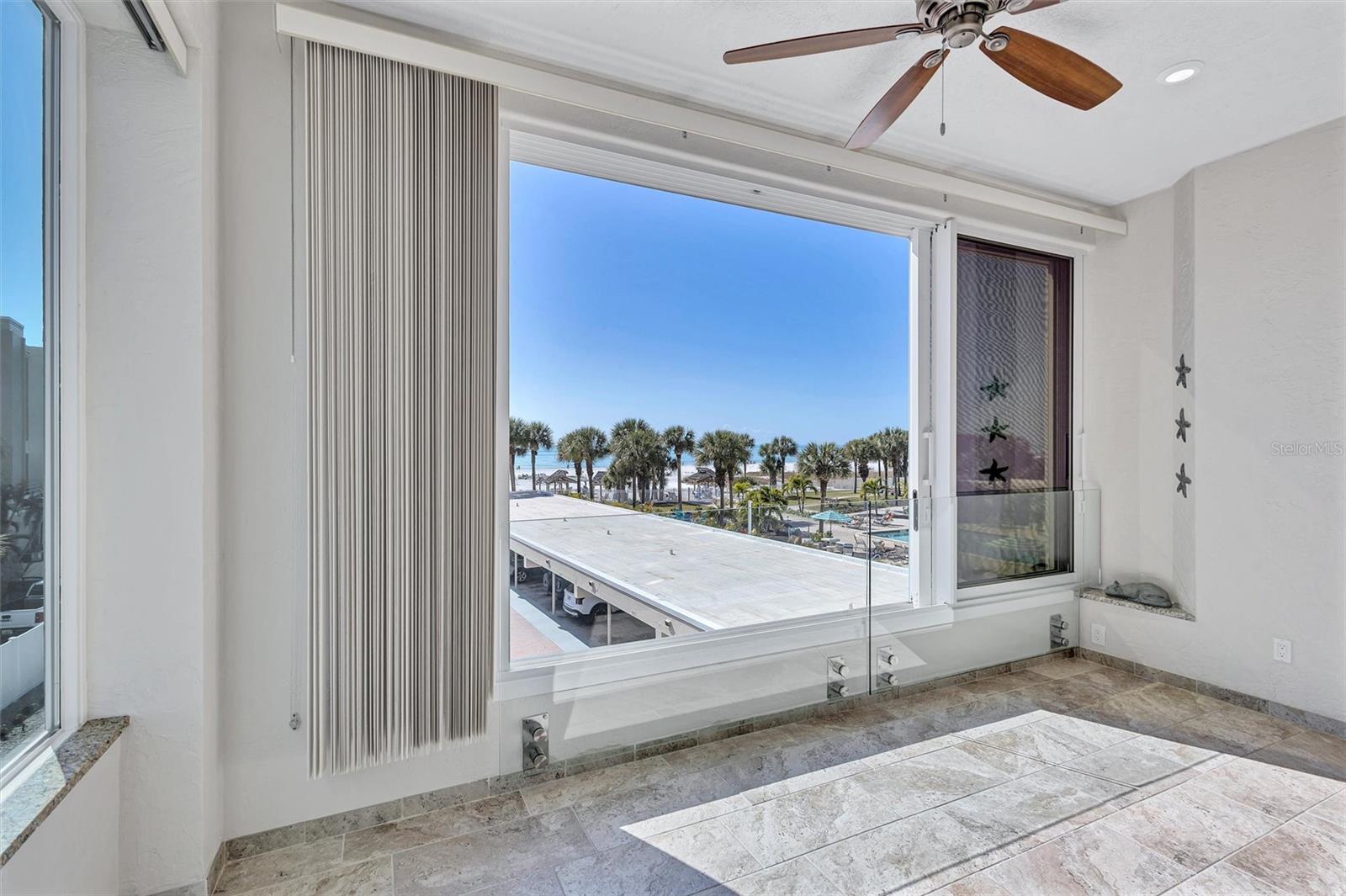 HORIZONS WEST - Residential