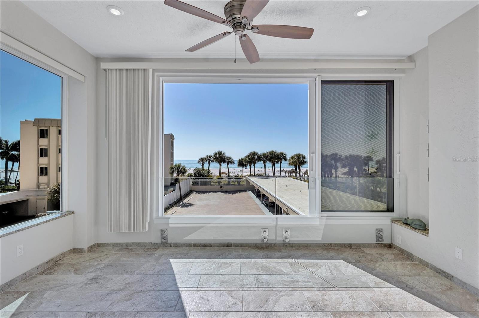 HORIZONS WEST - Residential