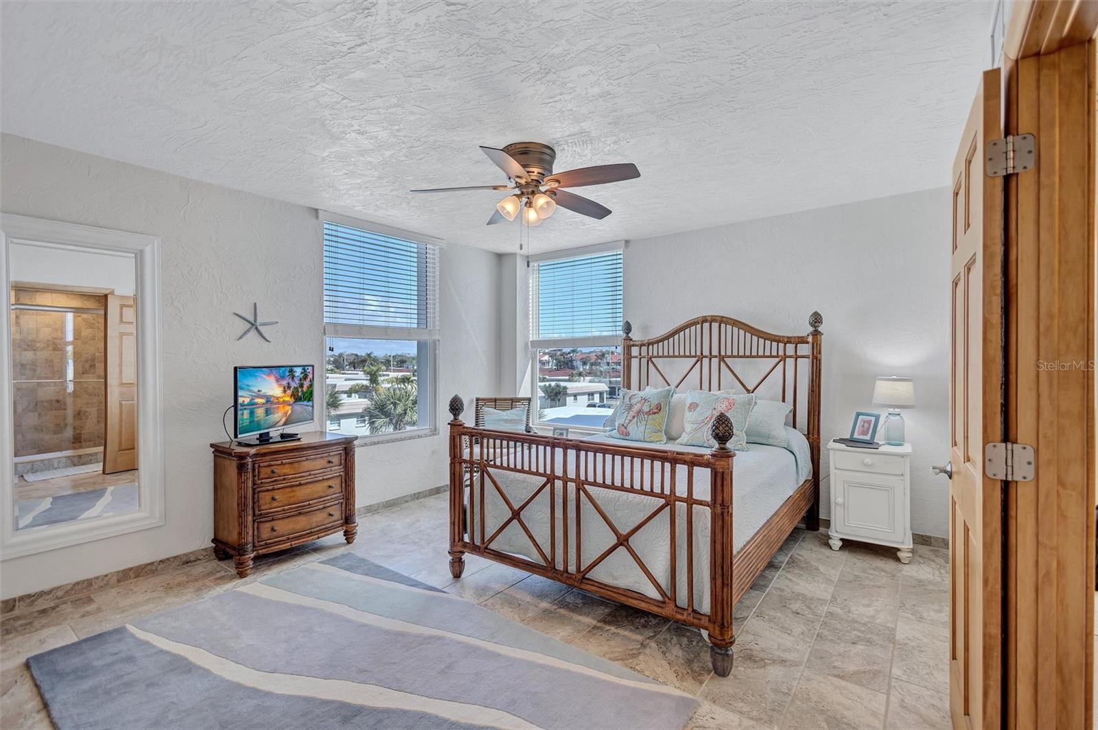 HORIZONS WEST - Residential