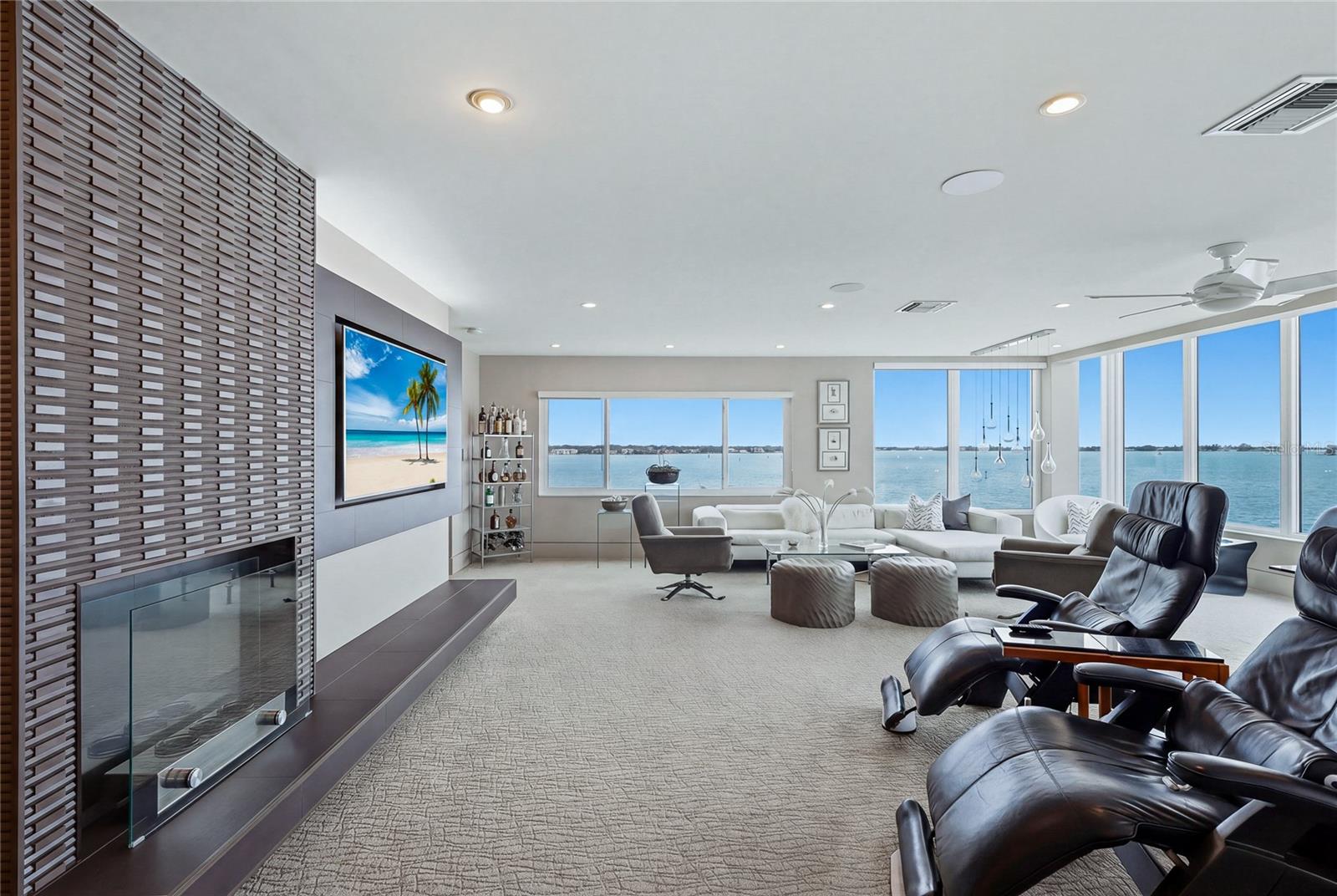 350 GOLDEN GATE POINT 51