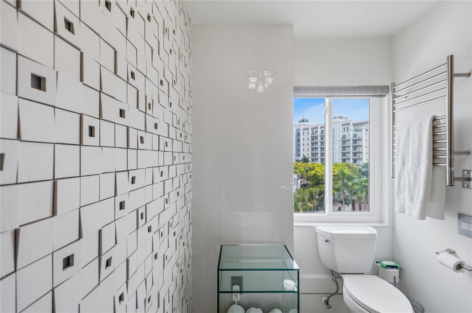 BAY POINT APTS - Residential