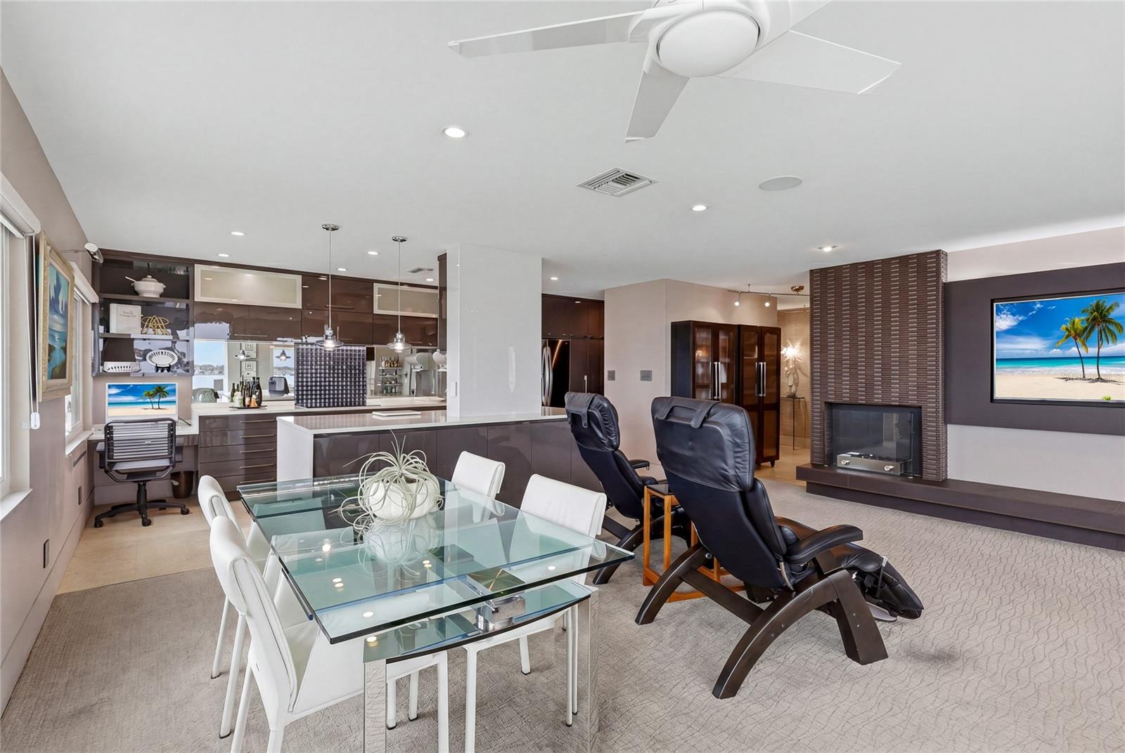 BAY POINT APTS - Residential