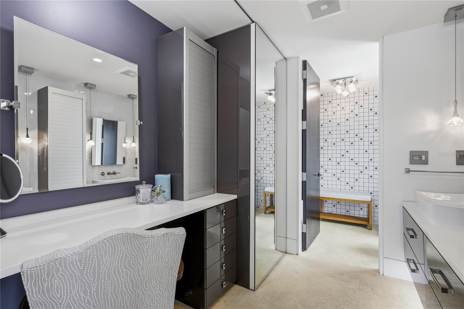 BAY POINT APTS - Residential