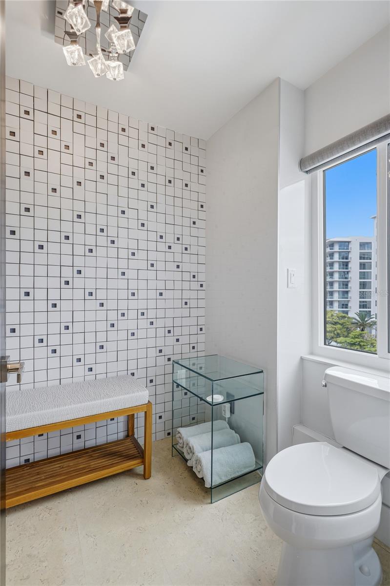 BAY POINT APTS - Residential