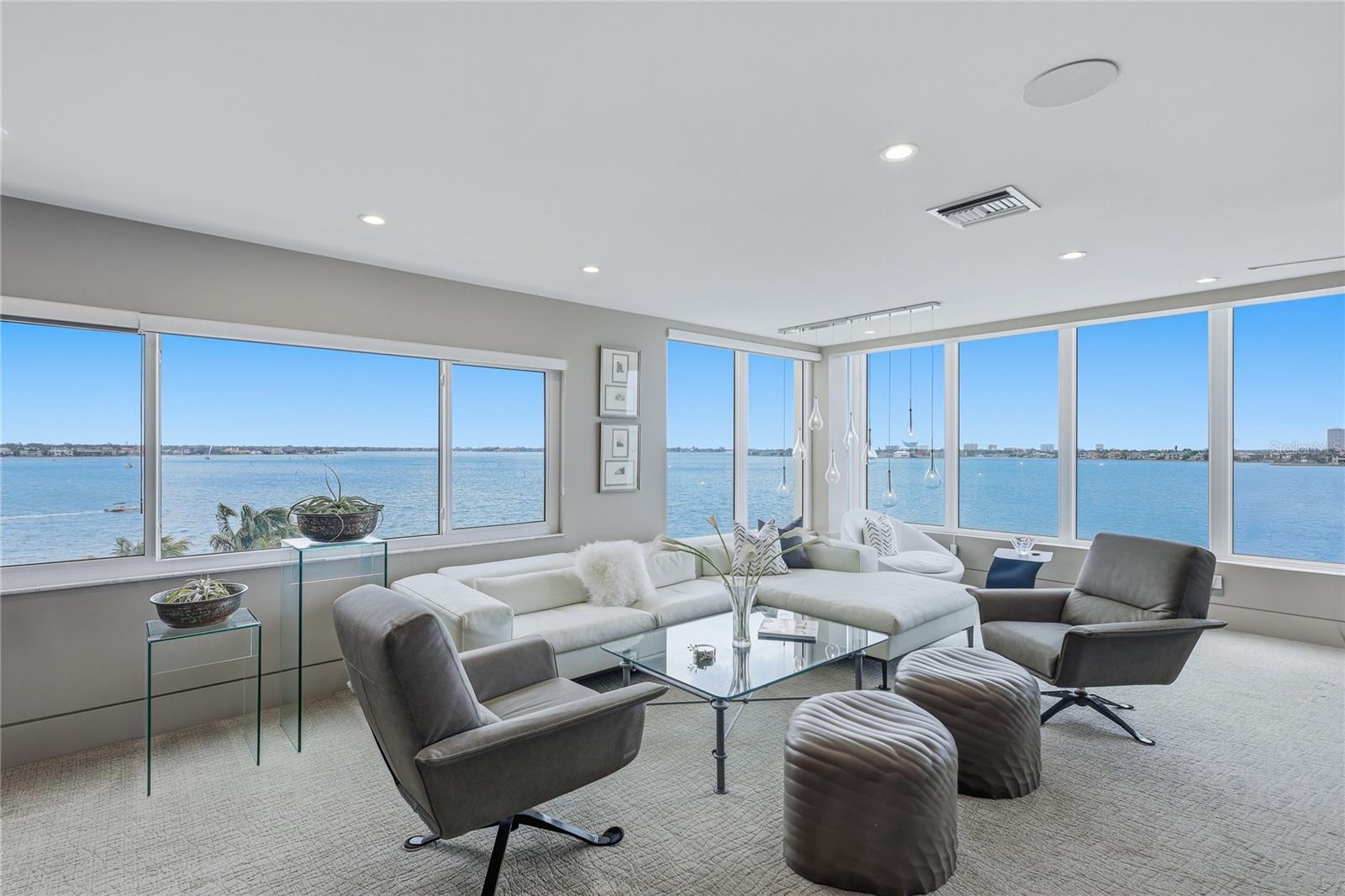 BAY POINT APTS - Residential