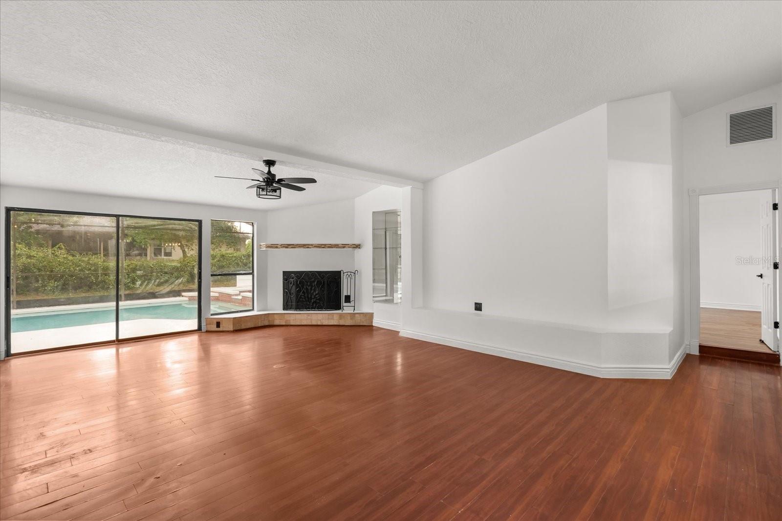DELTONA LAKES UN 70 - Residential