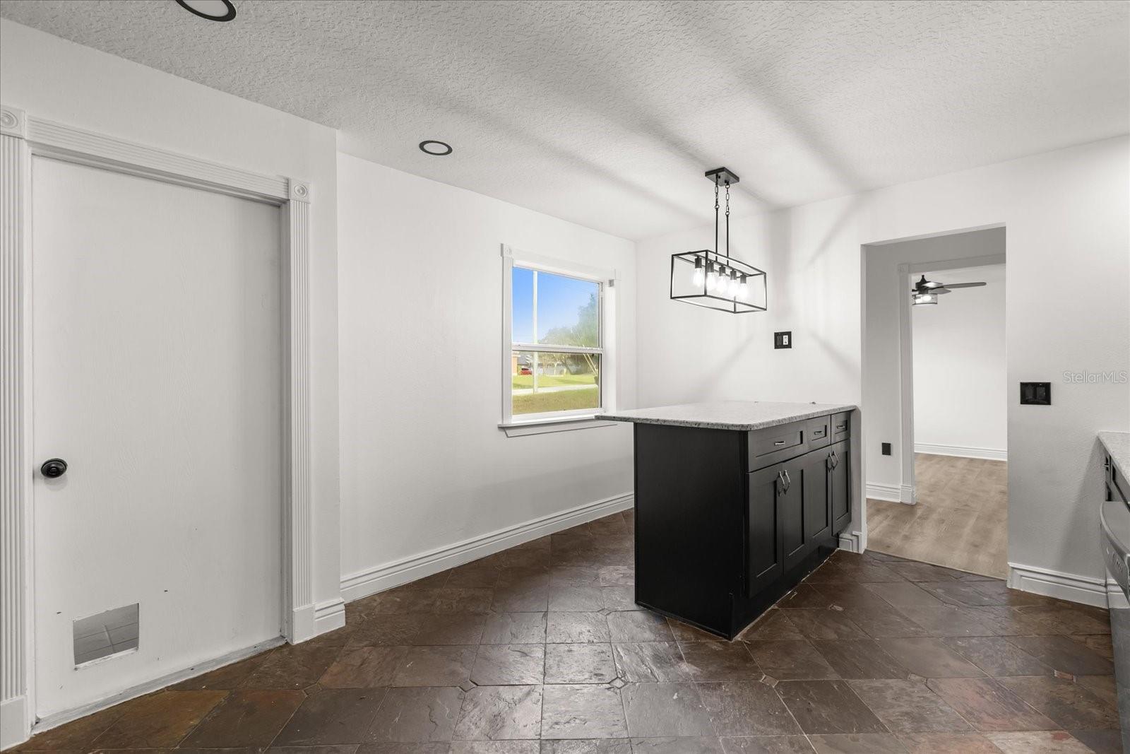 DELTONA LAKES UN 70 - Residential