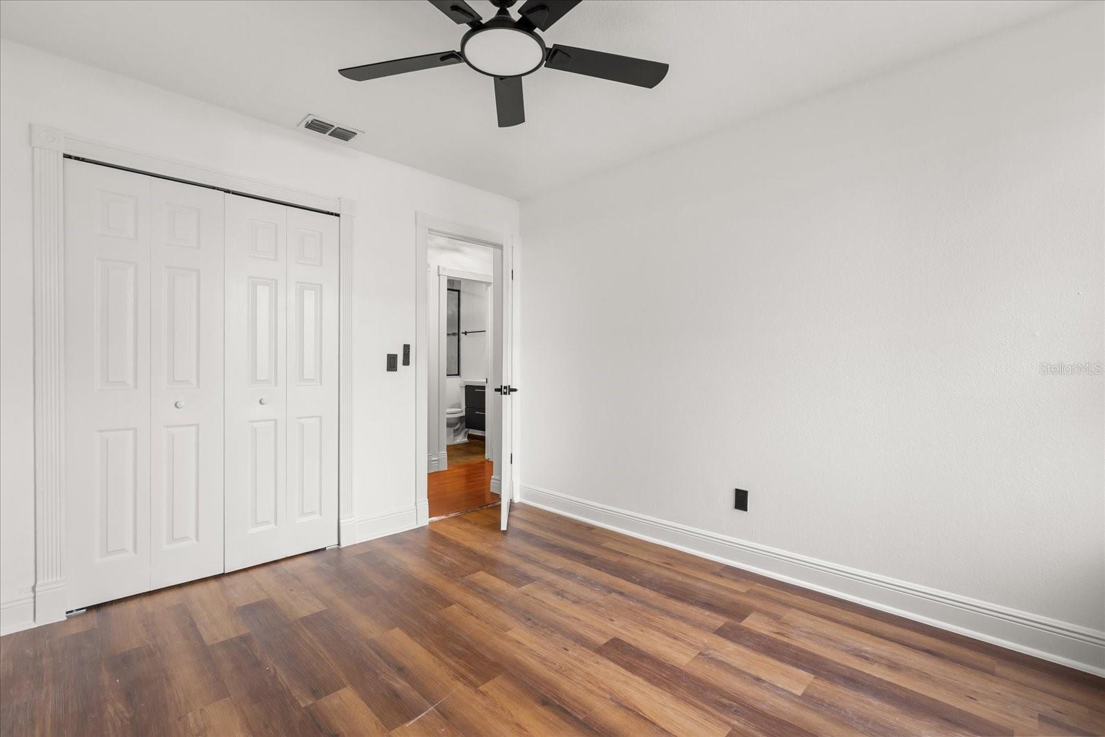 DELTONA LAKES UN 70 - Residential