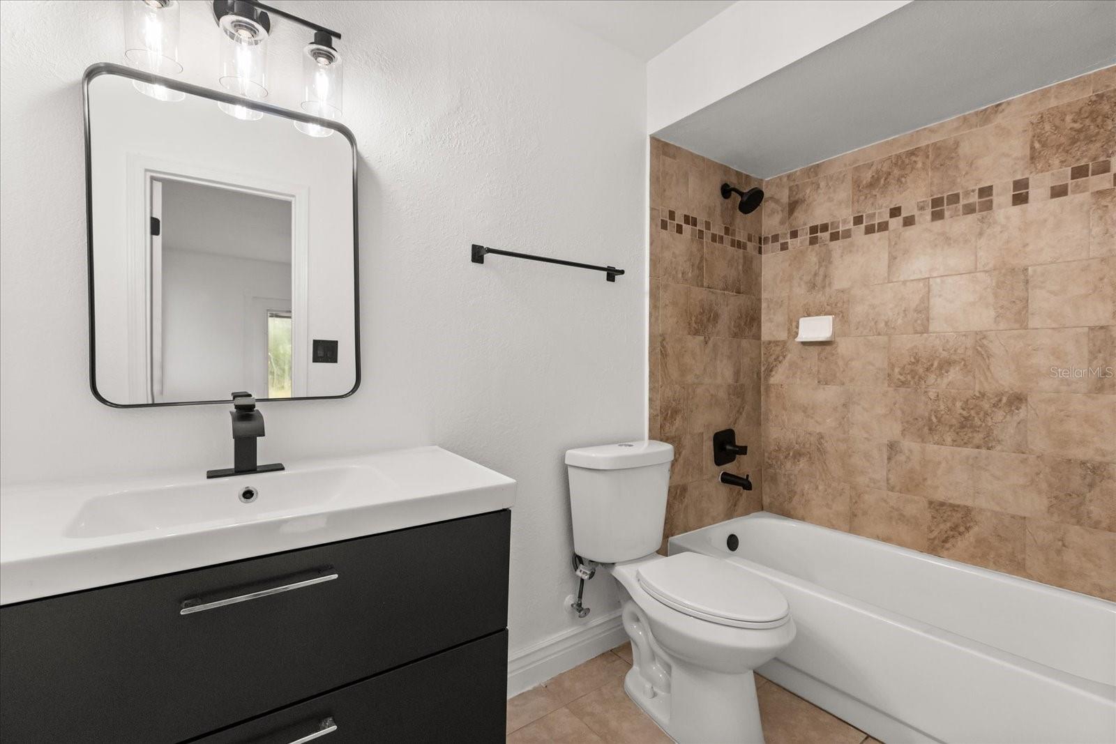 DELTONA LAKES UN 70 - Residential