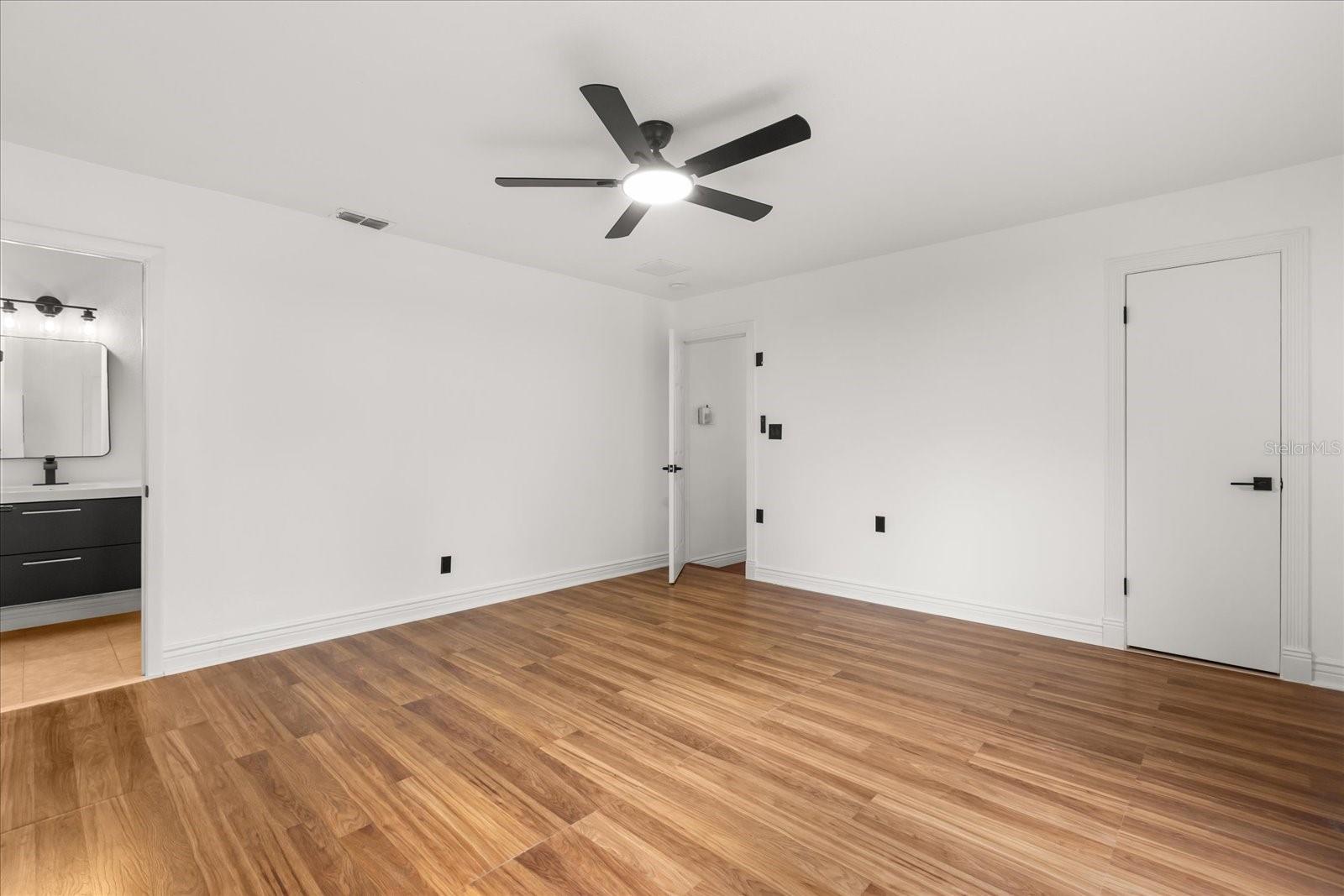 DELTONA LAKES UN 70 - Residential
